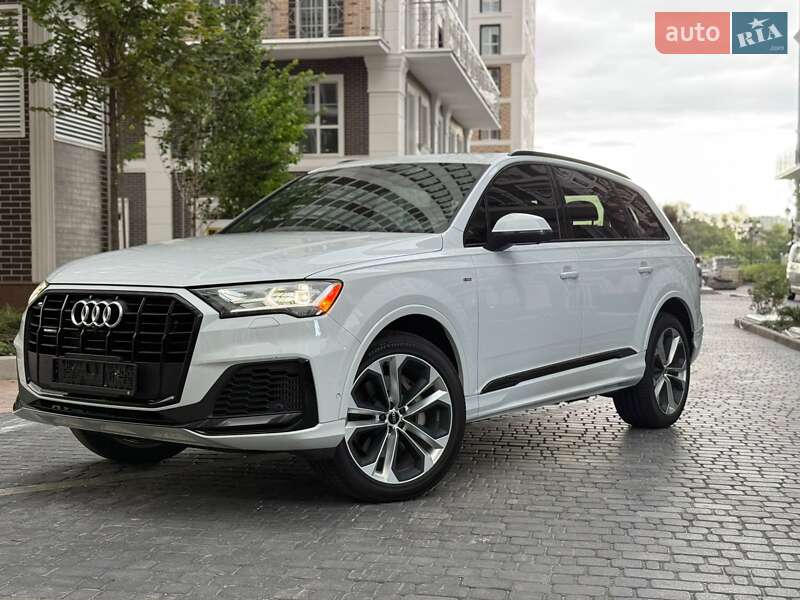 Audi Q7 2021