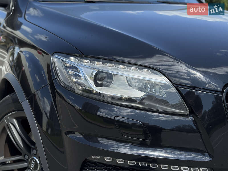Внедорожник / Кроссовер Audi Q7 2015 в Киеве