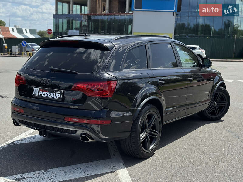 Внедорожник / Кроссовер Audi Q7 2015 в Киеве