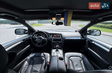 Внедорожник / Кроссовер Audi Q7 2015 в 
