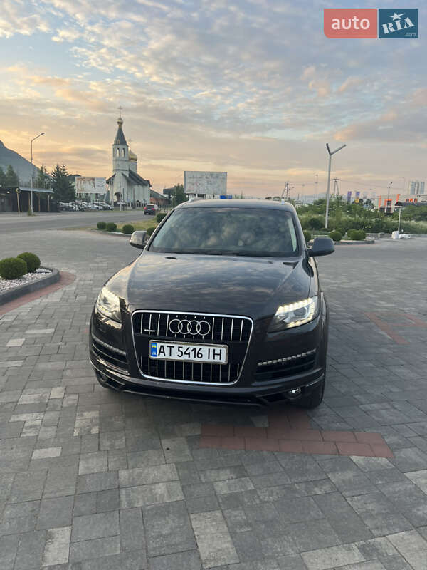Позашляховик / Кросовер Audi Q7 2010 в Хусті