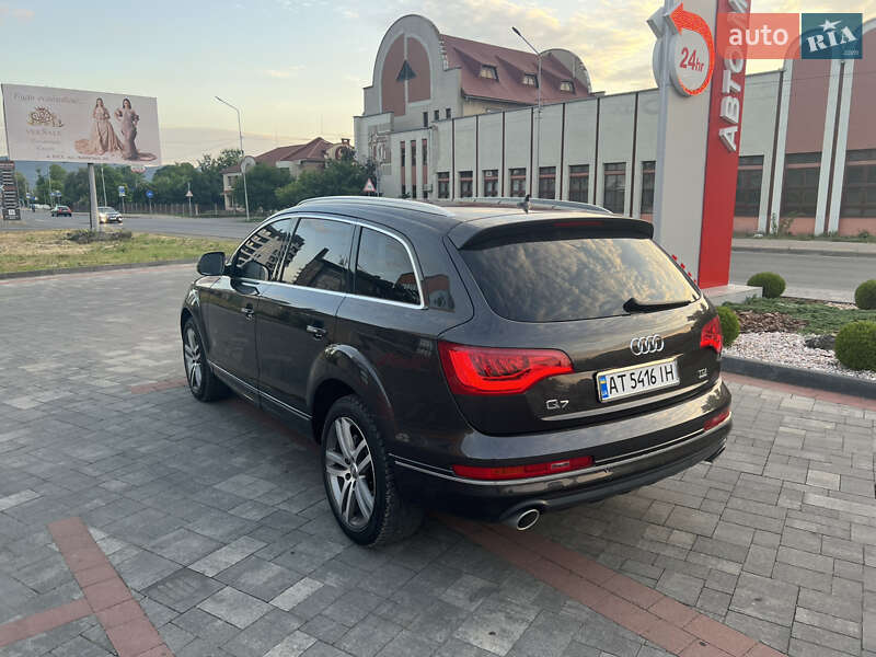 Позашляховик / Кросовер Audi Q7 2010 в Хусті