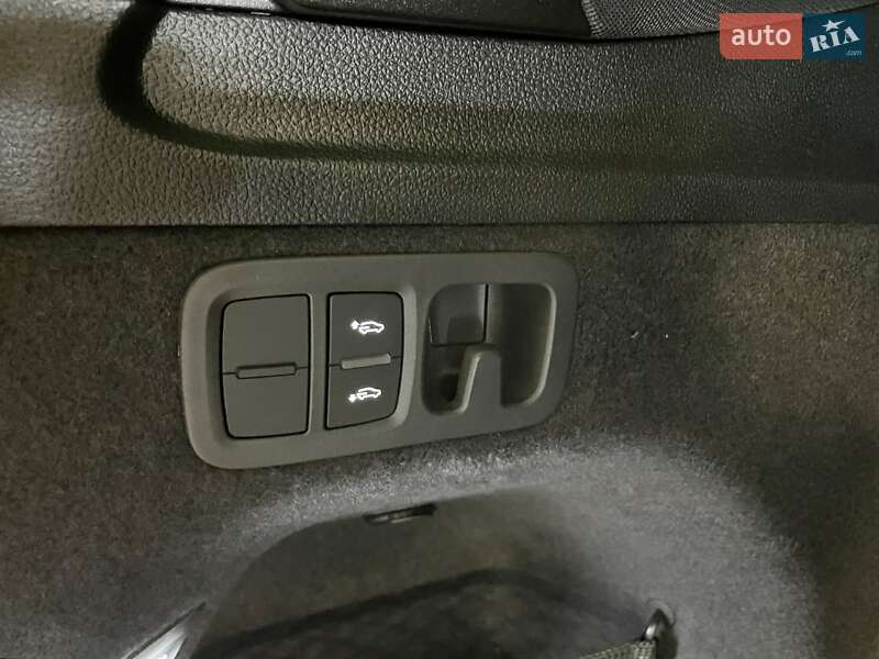 Позашляховик / Кросовер Audi Q7 2024 в Львові фото 22 Позашляховик / Кросовер Audi Q7 2024 в Львові
