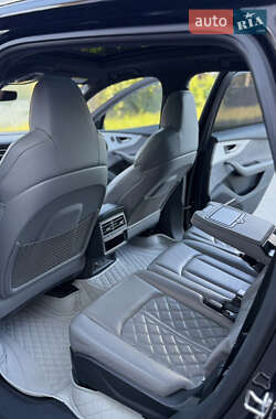 Внедорожник / Кроссовер Audi Q7 2020 в 