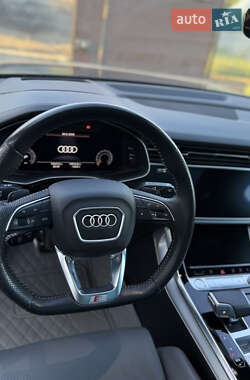 Внедорожник / Кроссовер Audi Q7 2020 в 