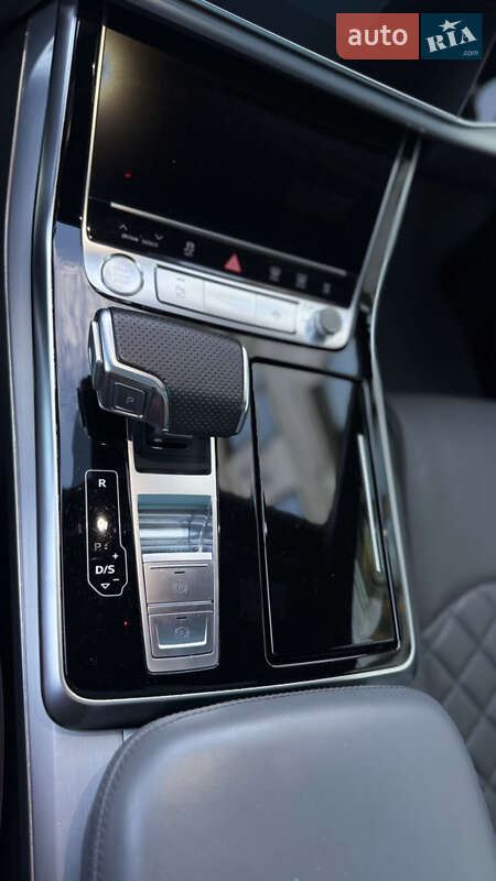 Позашляховик / Кросовер Audi Q7 2020 в Хусті