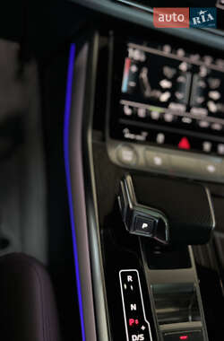 Внедорожник / Кроссовер Audi Q7 2020 в 