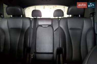 Внедорожник / Кроссовер Audi Q7 2017 в 