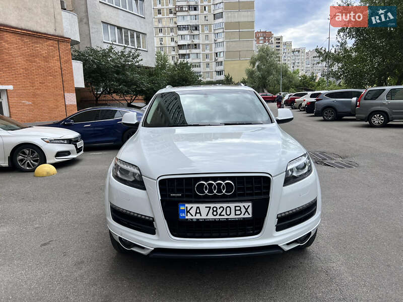 Внедорожник / Кроссовер Audi Q7 2012 в Киеве