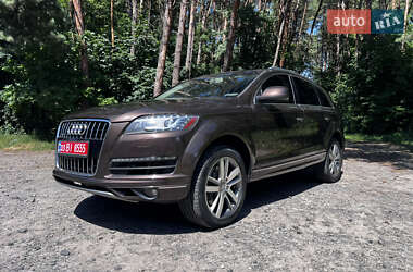 Позашляховик / Кросовер Audi Q7 2014 в 