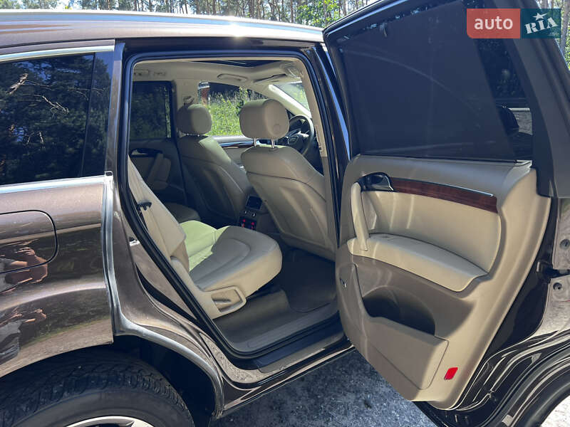 Внедорожник / Кроссовер Audi Q7 2014 в Владимире