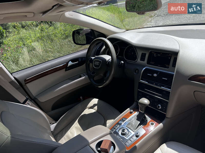 Внедорожник / Кроссовер Audi Q7 2014 в Владимире