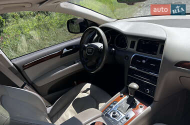 Позашляховик / Кросовер Audi Q7 2014 в 