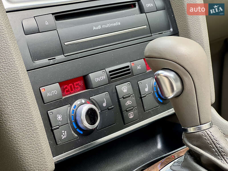 Внедорожник / Кроссовер Audi Q7 2011 в Киеве