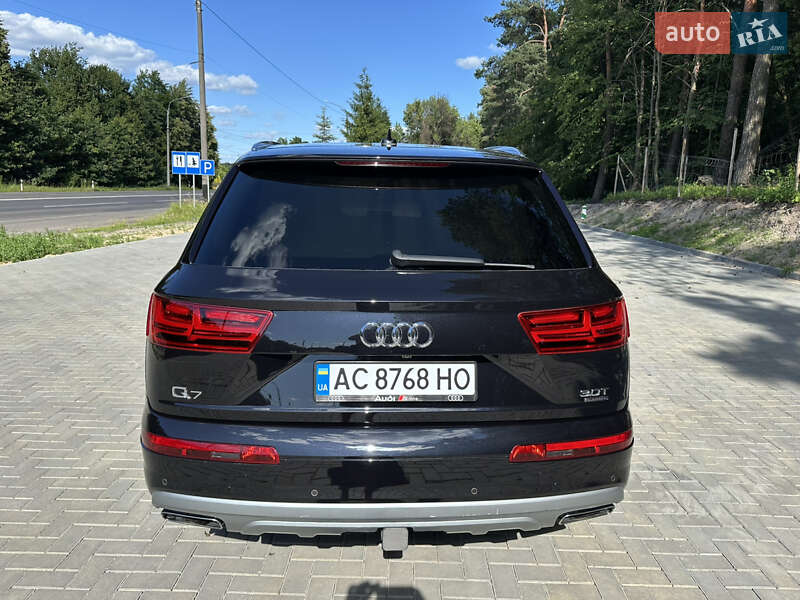 Внедорожник / Кроссовер Audi Q7 2017 в Луцке