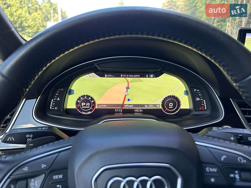 Внедорожник / Кроссовер Audi Q7 2017 в Луцке