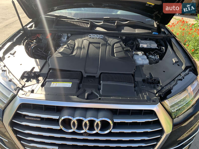 Позашляховик / Кросовер Audi Q7 2018 в Фастові