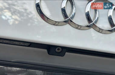 Позашляховик / Кросовер Audi Q7 2012 в 