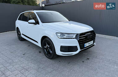 Позашляховик / Кросовер Audi Q7 2017 в 