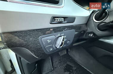 Позашляховик / Кросовер Audi Q7 2017 в 