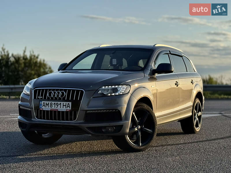 Внедорожник / Кроссовер Audi Q7 2013 в Сумах