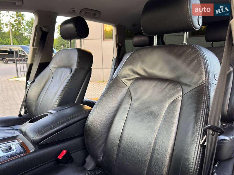 Позашляховик / Кросовер Audi Q7 2006 в Рівному