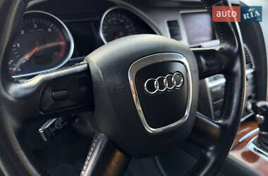 Внедорожник / Кроссовер Audi Q7 2006 в 