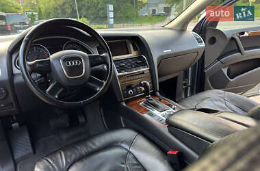 Внедорожник / Кроссовер Audi Q7 2006 в 
