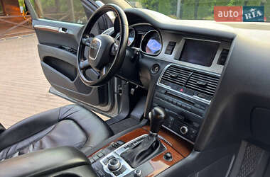 Внедорожник / Кроссовер Audi Q7 2006 в 