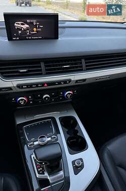 Внедорожник / Кроссовер Audi Q7 2019 в 