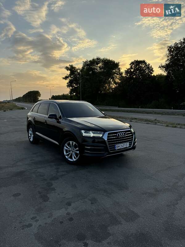 Внедорожник / Кроссовер Audi Q7 2019 в 