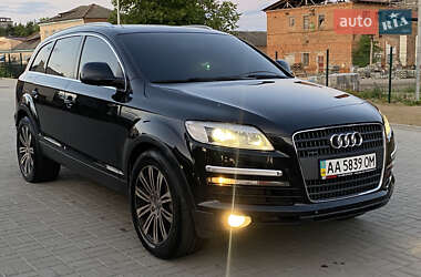 Внедорожник / Кроссовер Audi Q7 2006 в Житомире