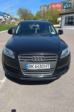 Позашляховик / Кросовер Audi Q7 2007 в Рівному