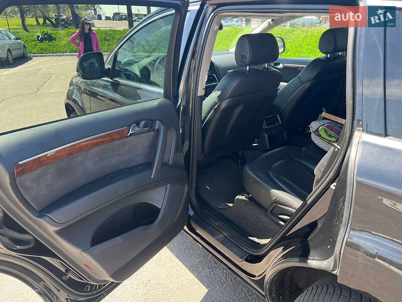 Внедорожник / Кроссовер Audi Q7 2007 в Ровно