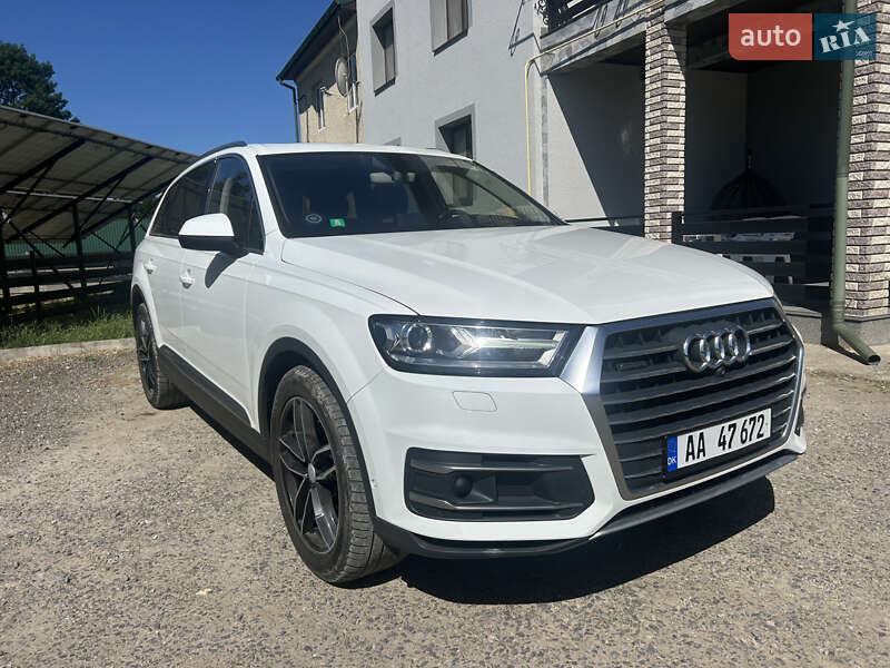 Внедорожник / Кроссовер Audi Q7 2015 в Подгайцах
