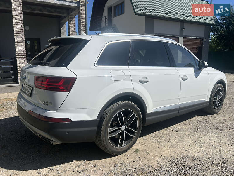 Внедорожник / Кроссовер Audi Q7 2015 в Подгайцах