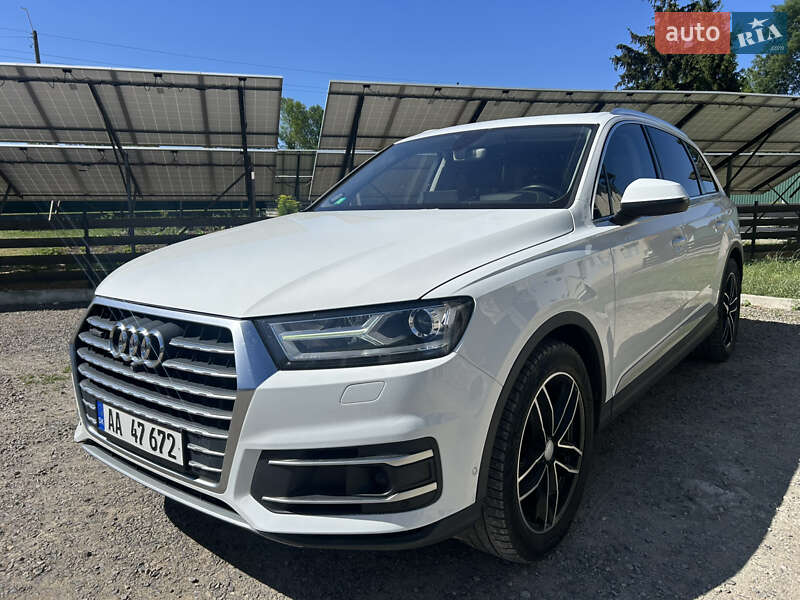 Внедорожник / Кроссовер Audi Q7 2015 в Подгайцах