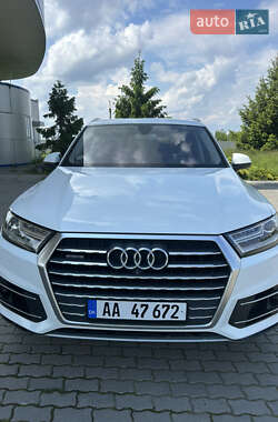 Внедорожник / Кроссовер Audi Q7 2015 в Подгайцах