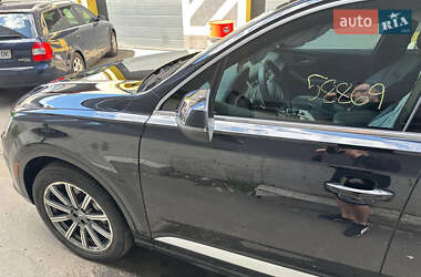 Внедорожник / Кроссовер Audi Q7 2019 в 