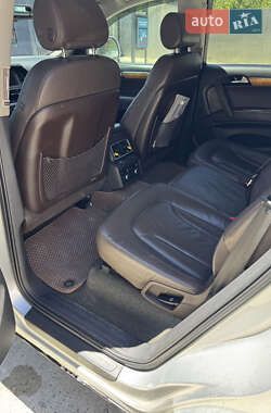 Внедорожник / Кроссовер Audi Q7 2006 в 