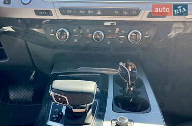 Внедорожник / Кроссовер Audi Q7 2019 в 
