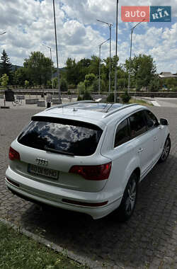 Внедорожник / Кроссовер Audi Q7 2012 в Хусте