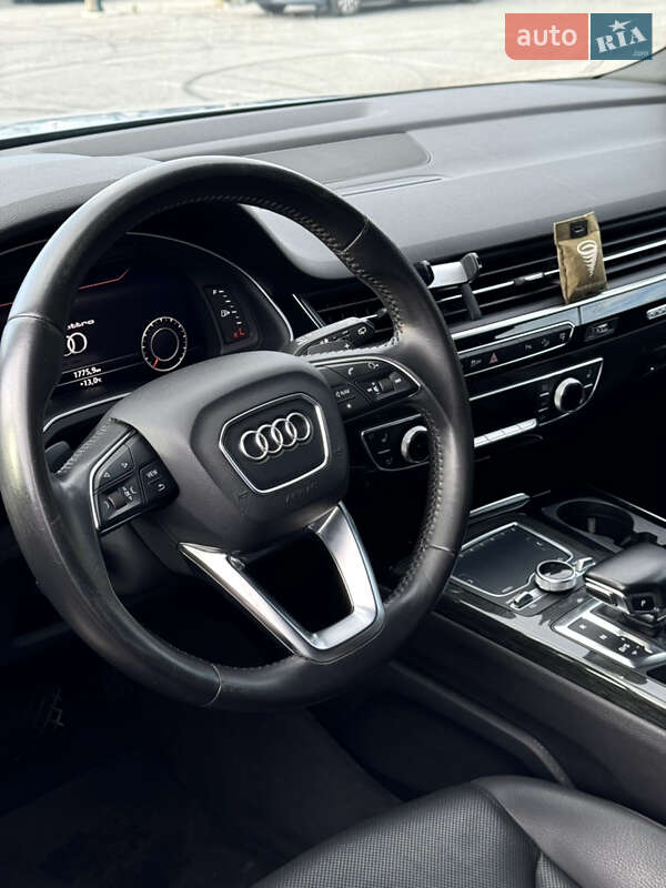 Позашляховик / Кросовер Audi Q7 2016 в Харкові фото 14 Позашляховик / Кросовер Audi Q7 2016 в Харкові