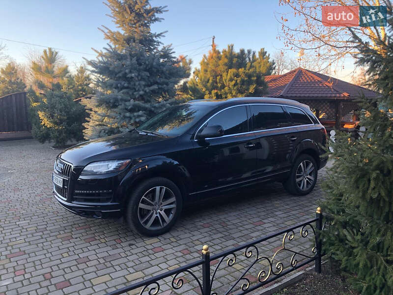 Внедорожник / Кроссовер Audi Q7 2014 в Кривом Роге