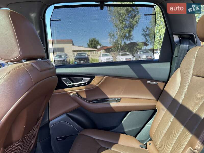 Внедорожник / Кроссовер Audi Q7 2017 в Луцке