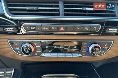 Внедорожник / Кроссовер Audi Q7 2017 в 