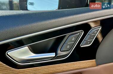 Внедорожник / Кроссовер Audi Q7 2017 в 