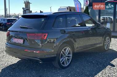 Внедорожник / Кроссовер Audi Q7 2017 в 
