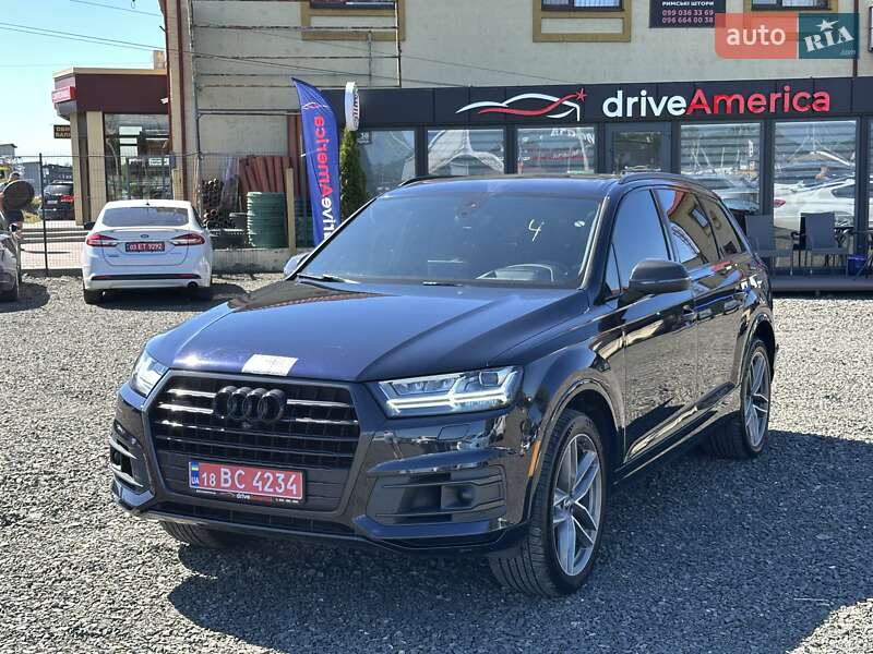 Внедорожник / Кроссовер Audi Q7 2017 в Луцке