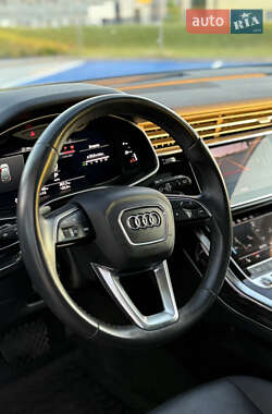Внедорожник / Кроссовер Audi Q7 2022 в 